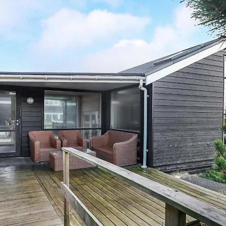 Five-bedroom Holiday In Harboore 1