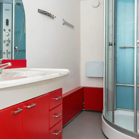 Dom wakacyjny Five-bedroom Holiday In Harboore 1 *
