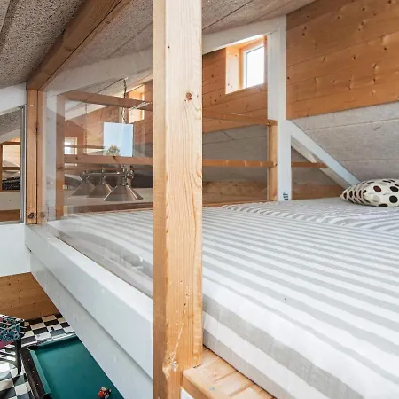 Five-bedroom Holiday In Harboore 1