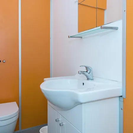Dom wakacyjny Five-bedroom Holiday In Harboore 1 *